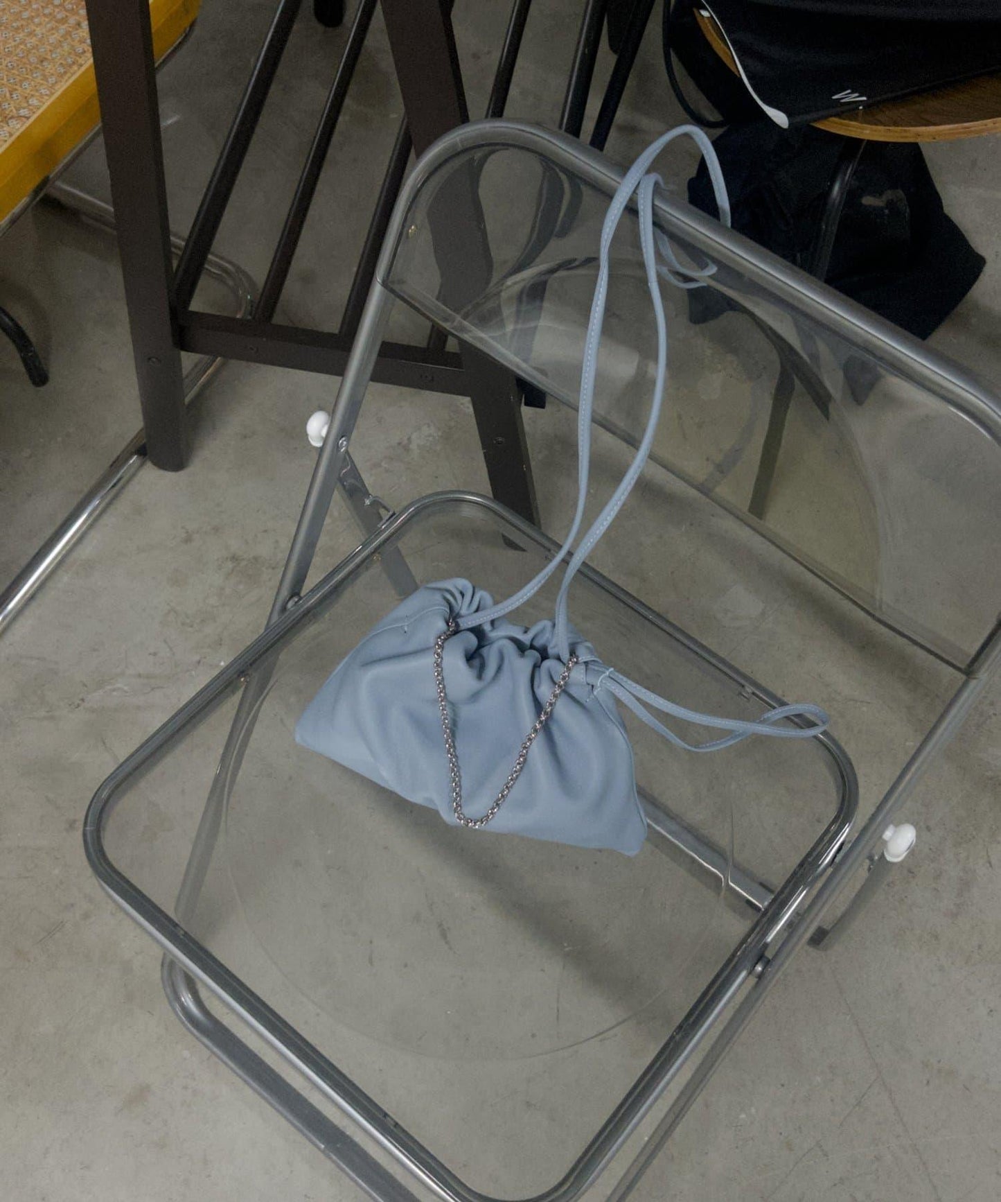 皮革束口迷你單肩包