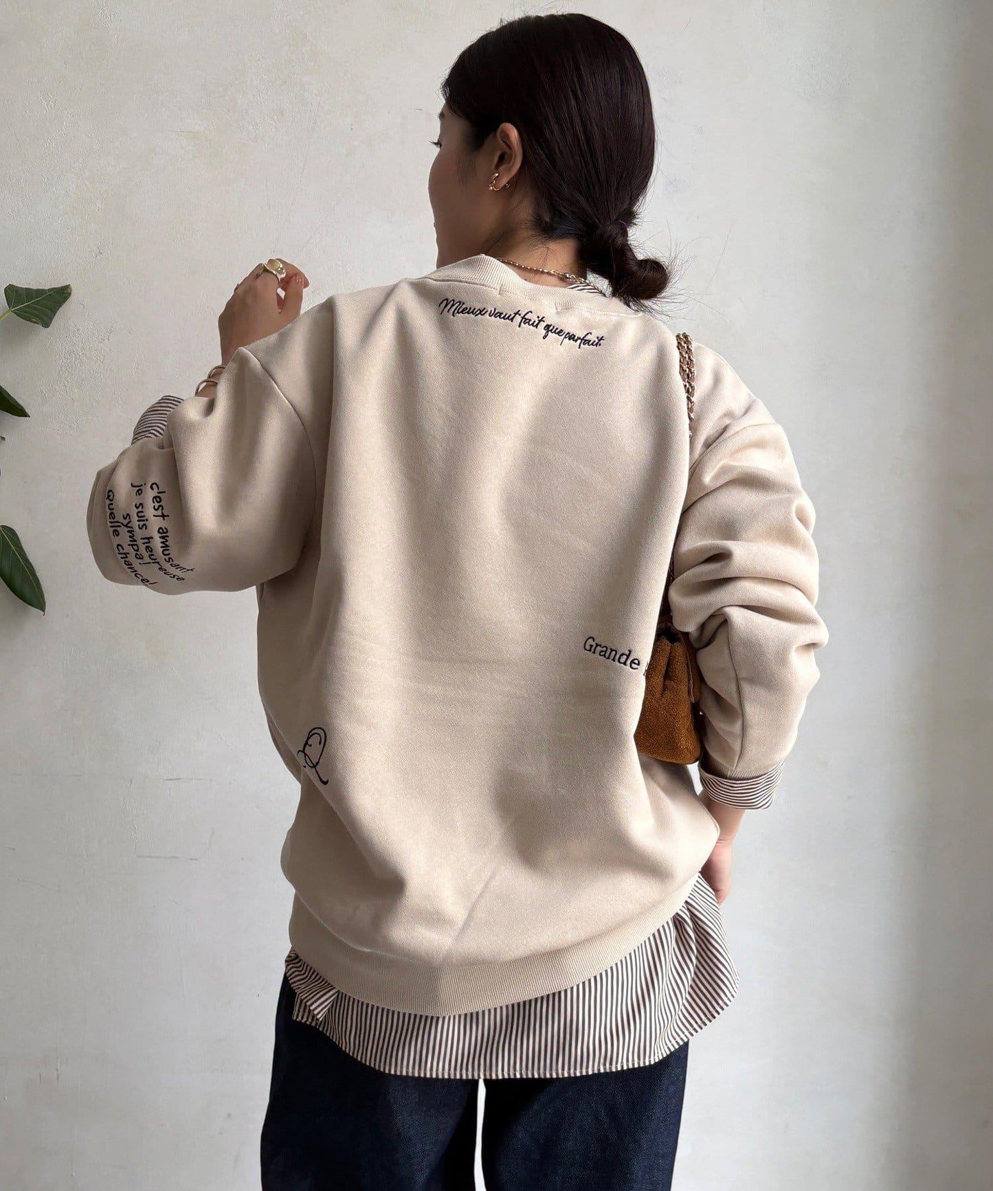 加絨隨機刺繡標誌衛衣