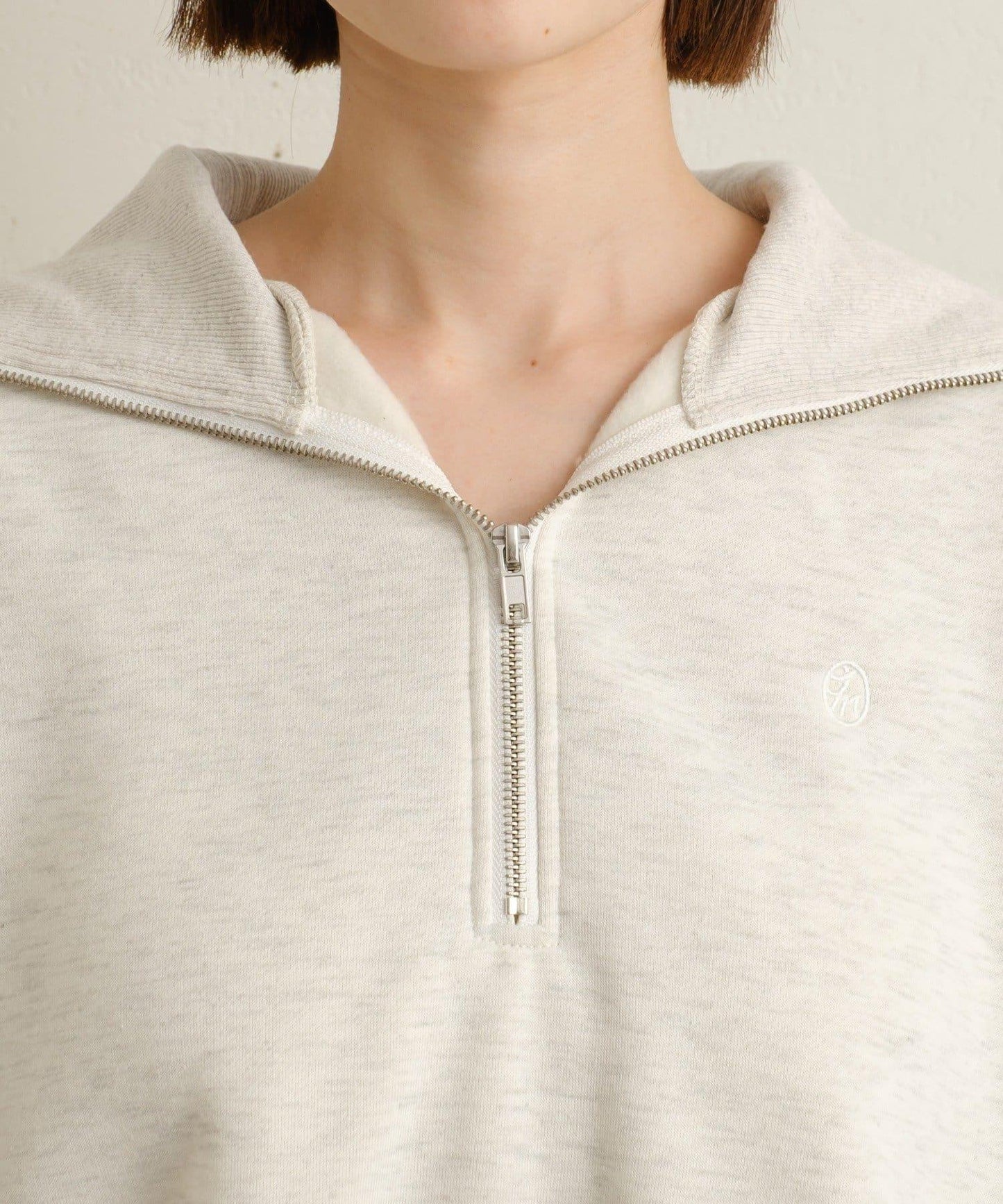 刺繡半拉鍊衛衣