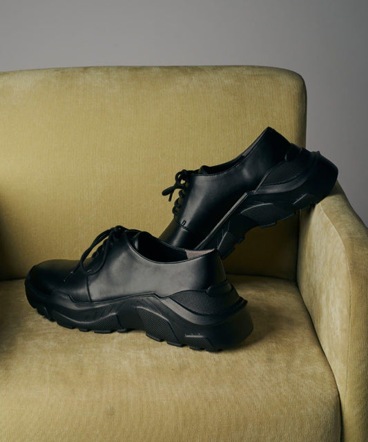 技術款素面皮鞋