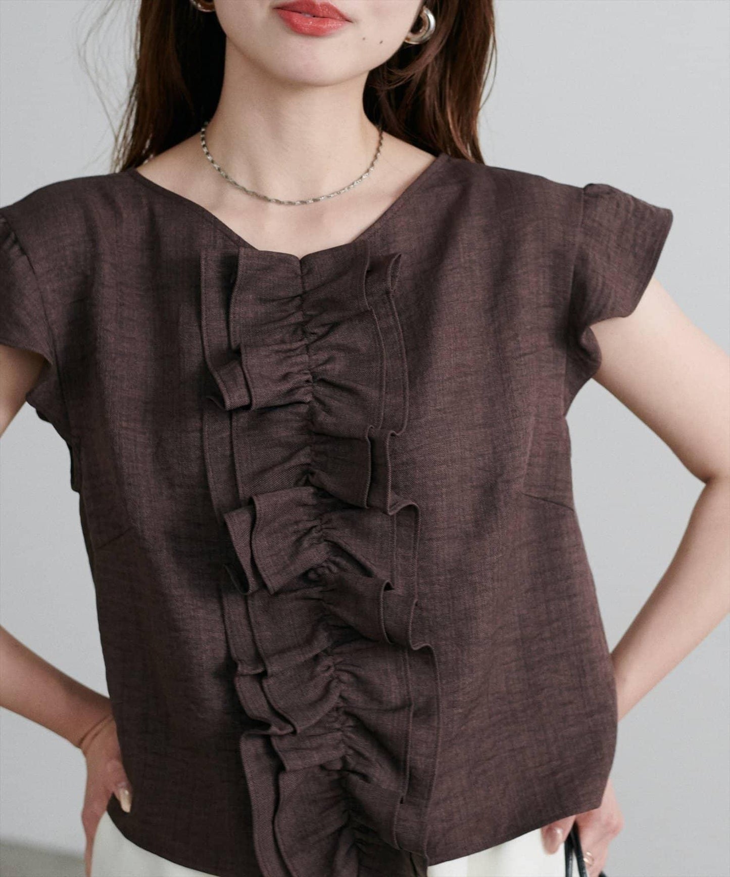 【natural couture】前飾荷葉邊襯衫