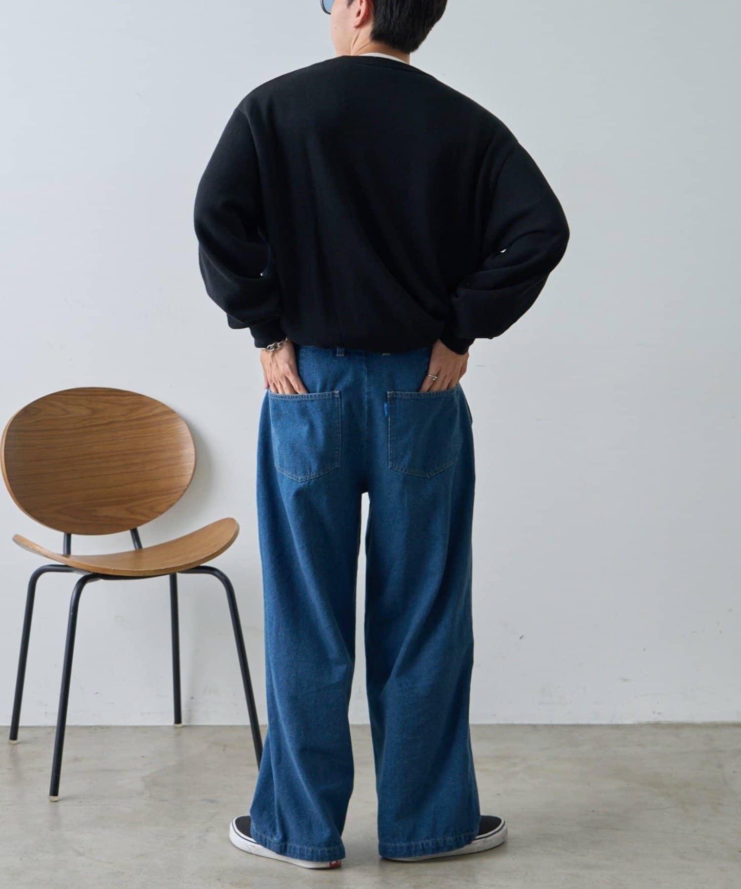 2褶牛仔寬鬆休閒褲