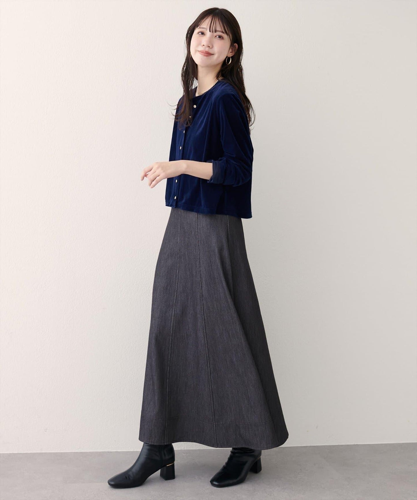 寬幅拼接下襬喇叭裙