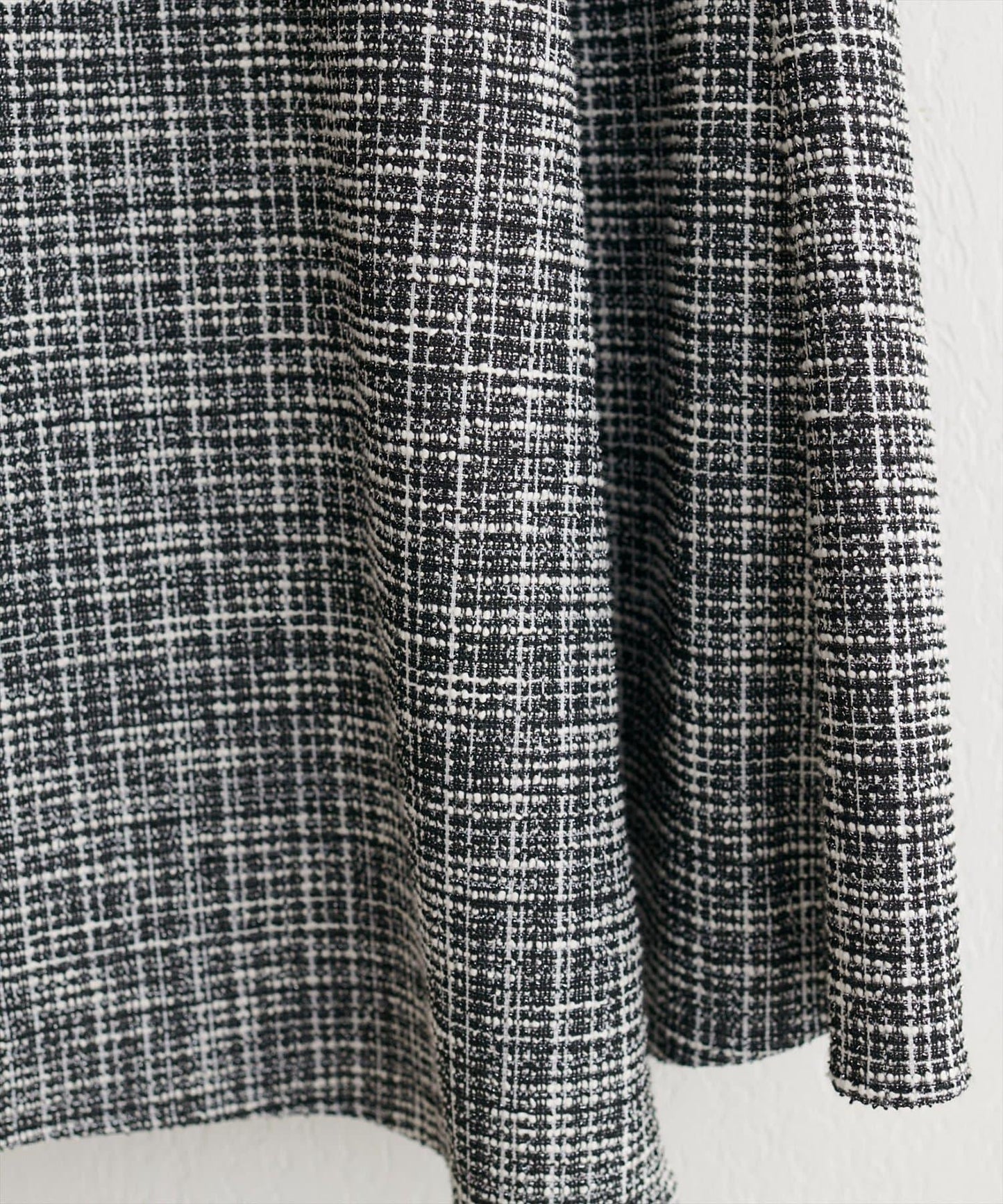 不對稱下襬粗花呢格紋半身裙