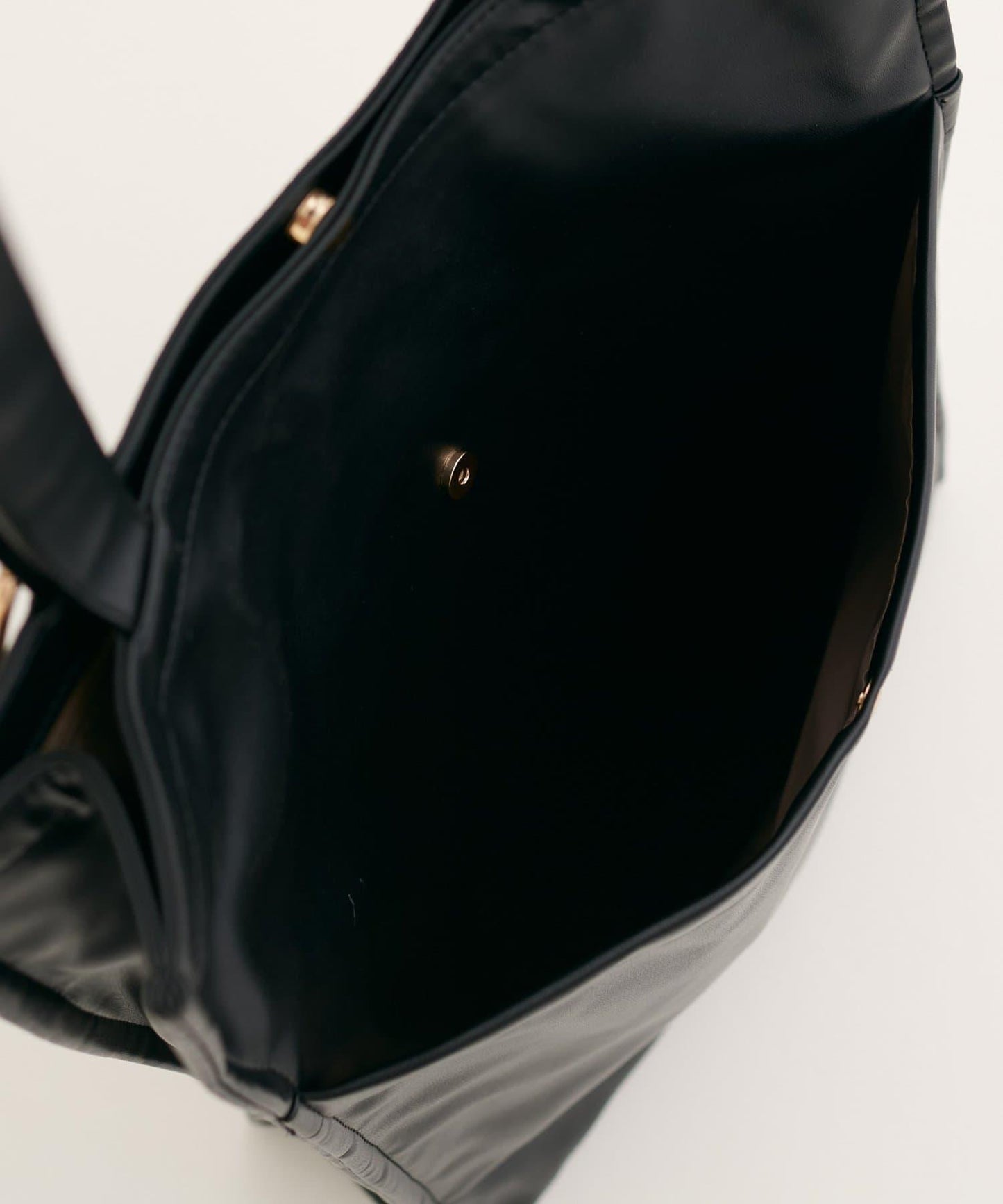 〈osono〉仿皮參戰包