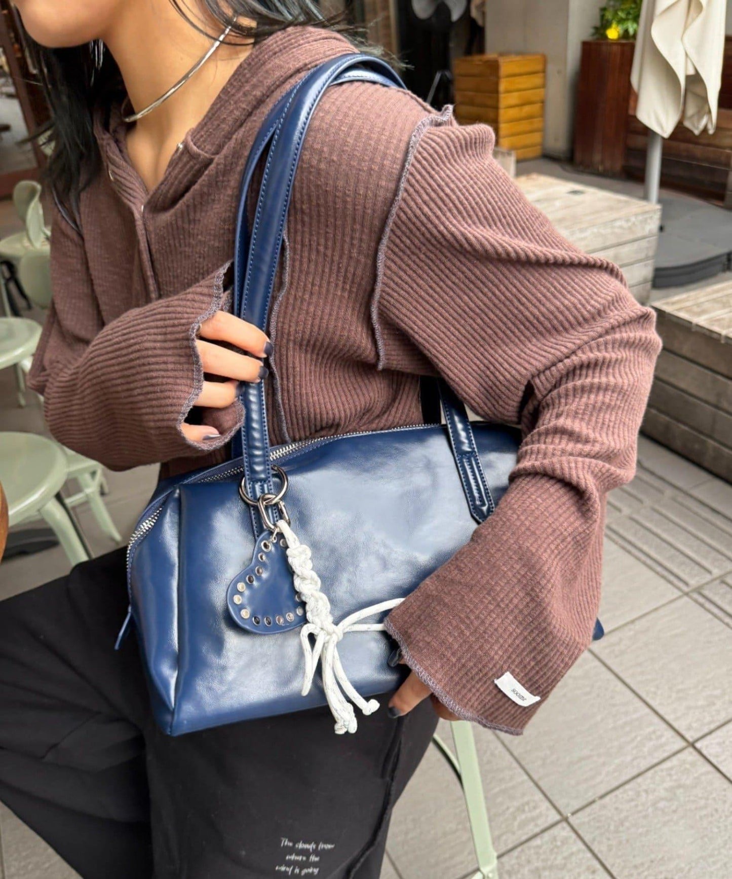 【可收納塑料瓶】心形鉚釘掛飾波士頓包