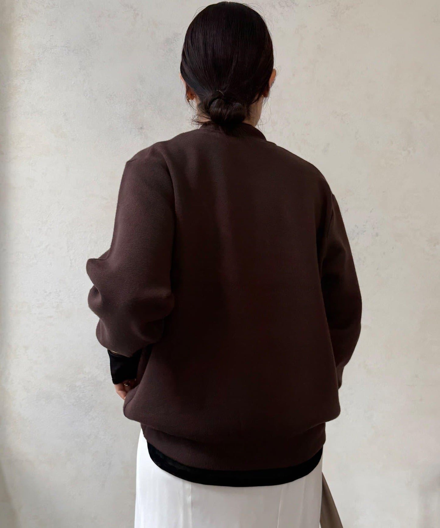 繡花字母針織上衣