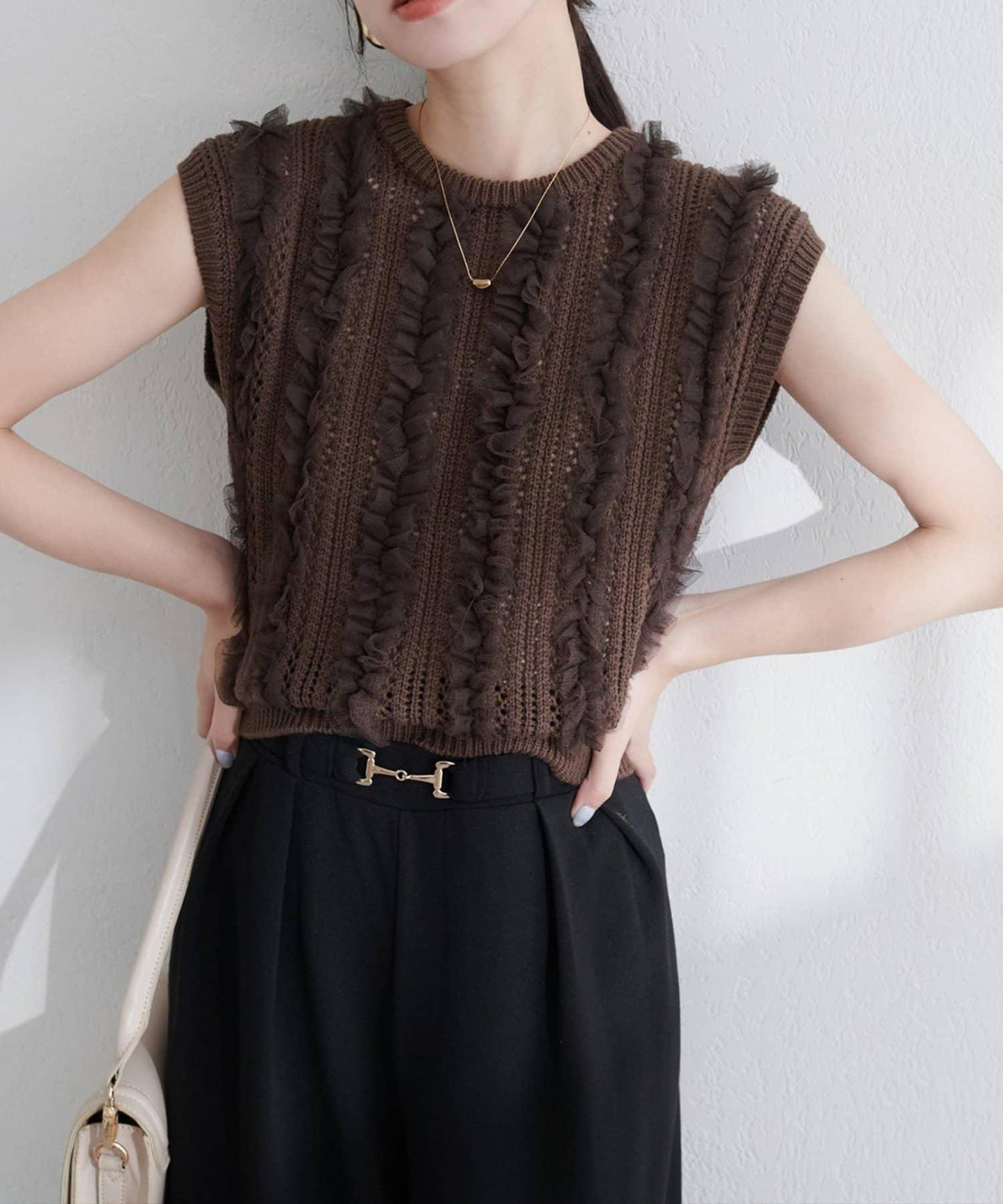 【natural couture】鏤空花紋×網紗無袖針織衫