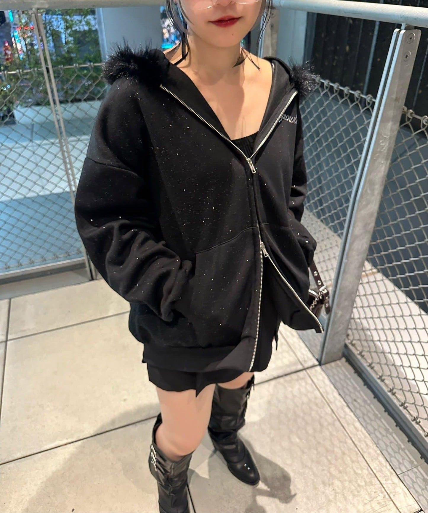 亮片閃耀毛絨連帽衫