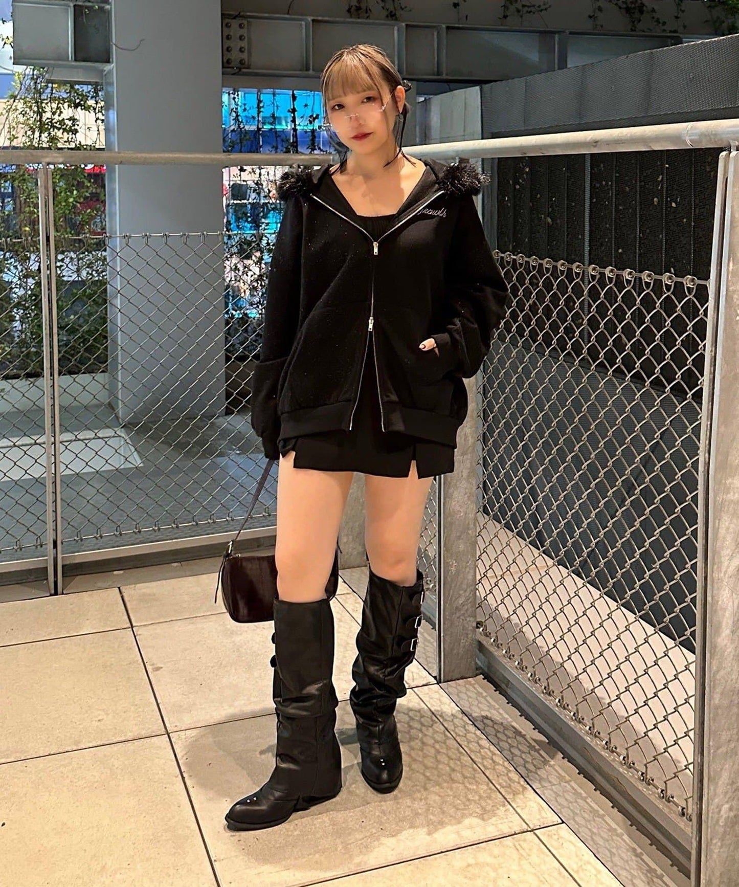 亮片閃耀毛絨連帽衫