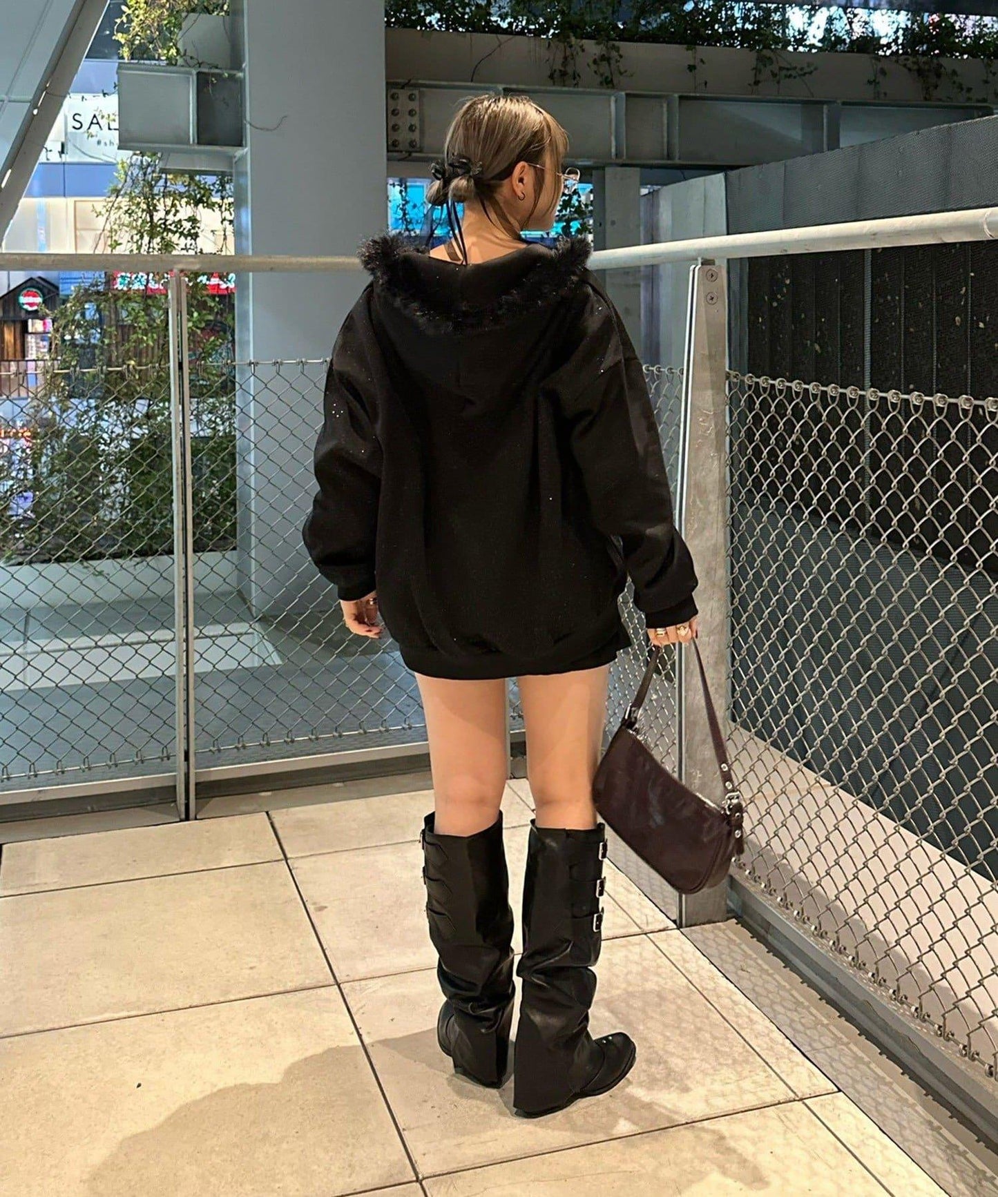 亮片閃耀毛絨連帽衫