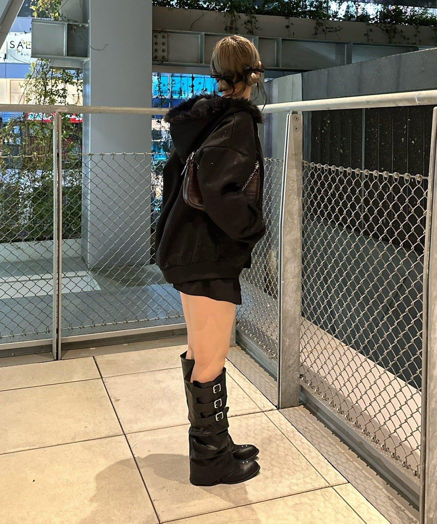 亮片閃耀毛絨連帽衫