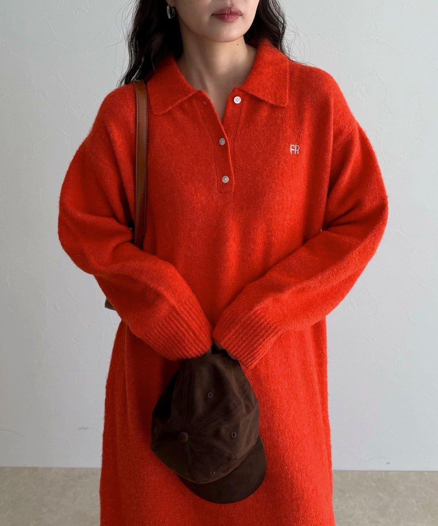 FR刺繡翻領針織連衣裙