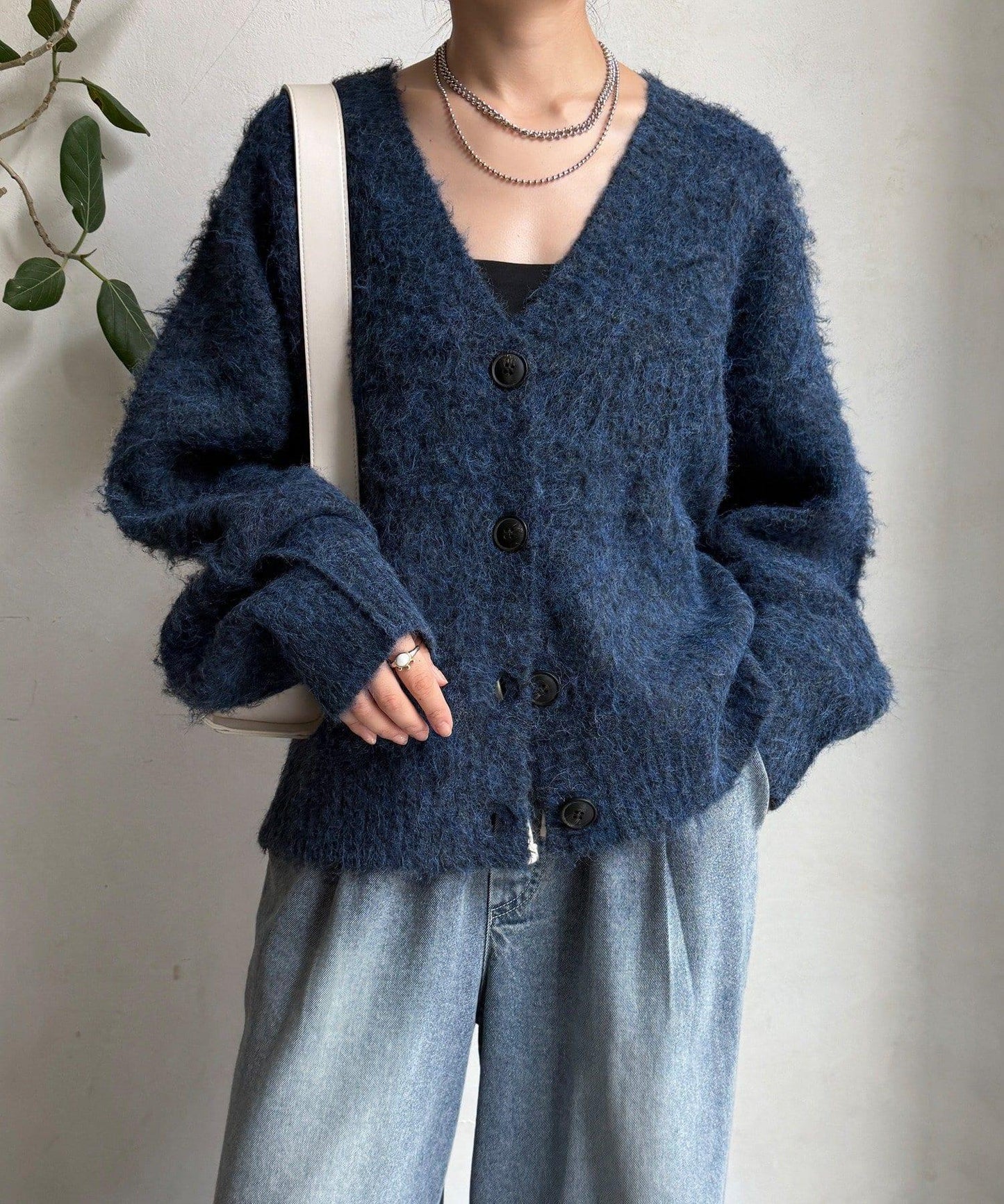 長毛V領開衫