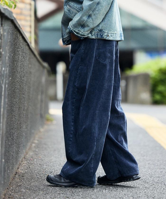 寬鬆版型漂白工藝彎曲燈芯絨長褲