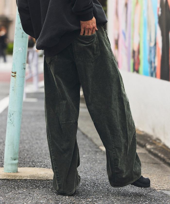 寬鬆版型漂白工藝彎曲燈芯絨長褲