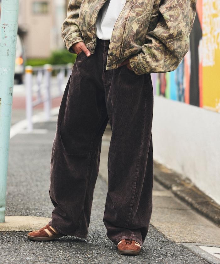 寬鬆版型漂白工藝彎曲燈芯絨長褲