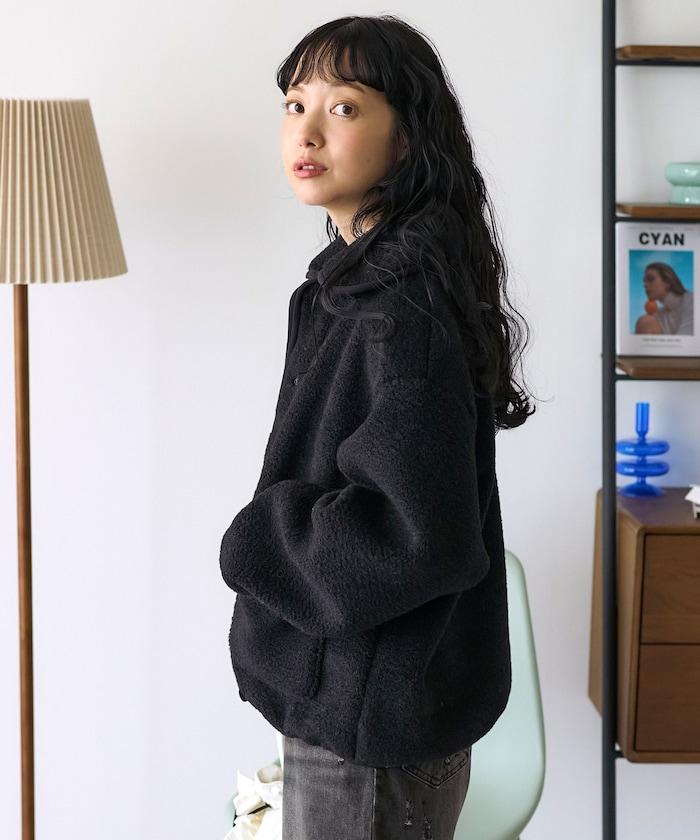 圓領剪裁仿羊羔絨夾克