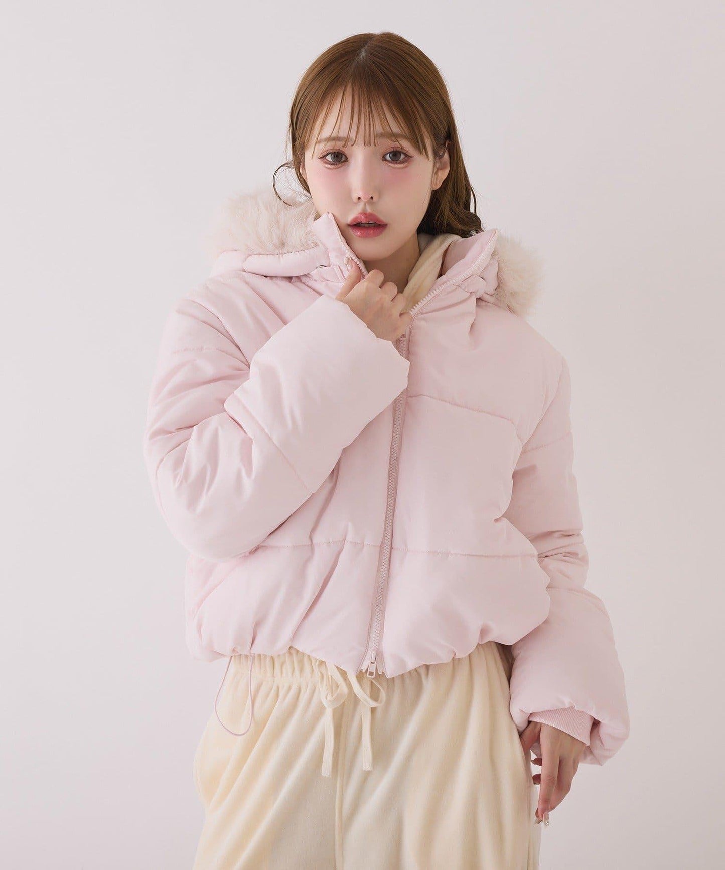 帶毛領短款仿羽絨服