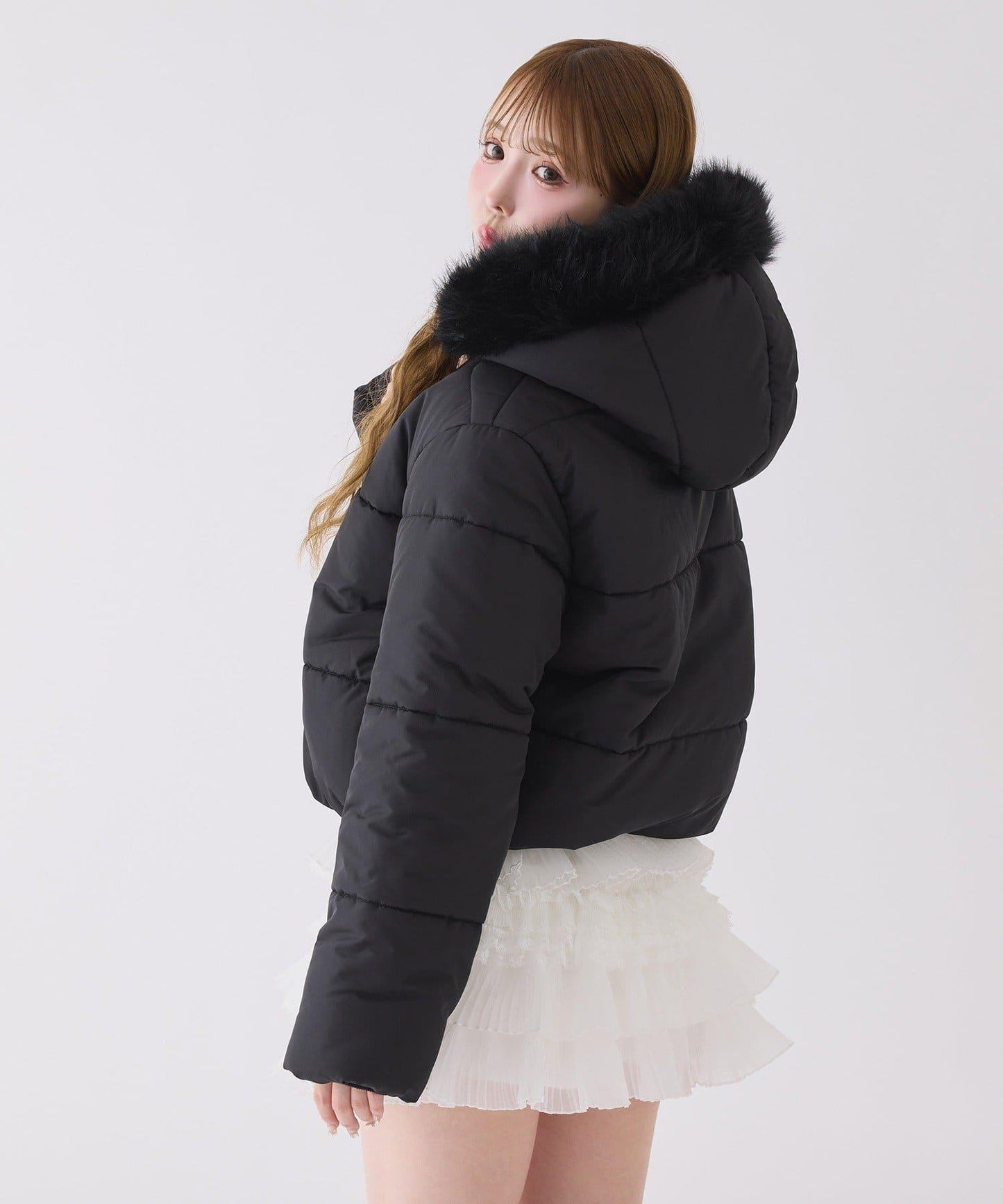 帶毛領短款仿羽絨服