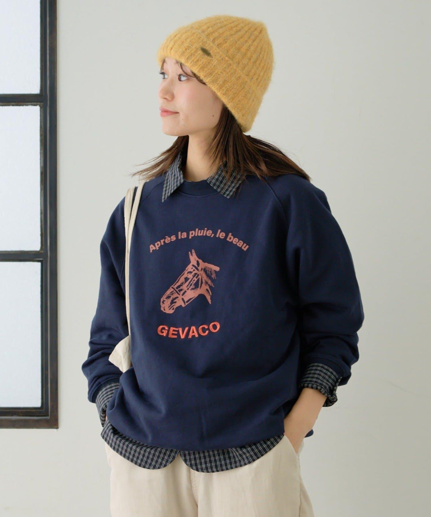 【GEVACO】加絨刺繡印花套頭衫