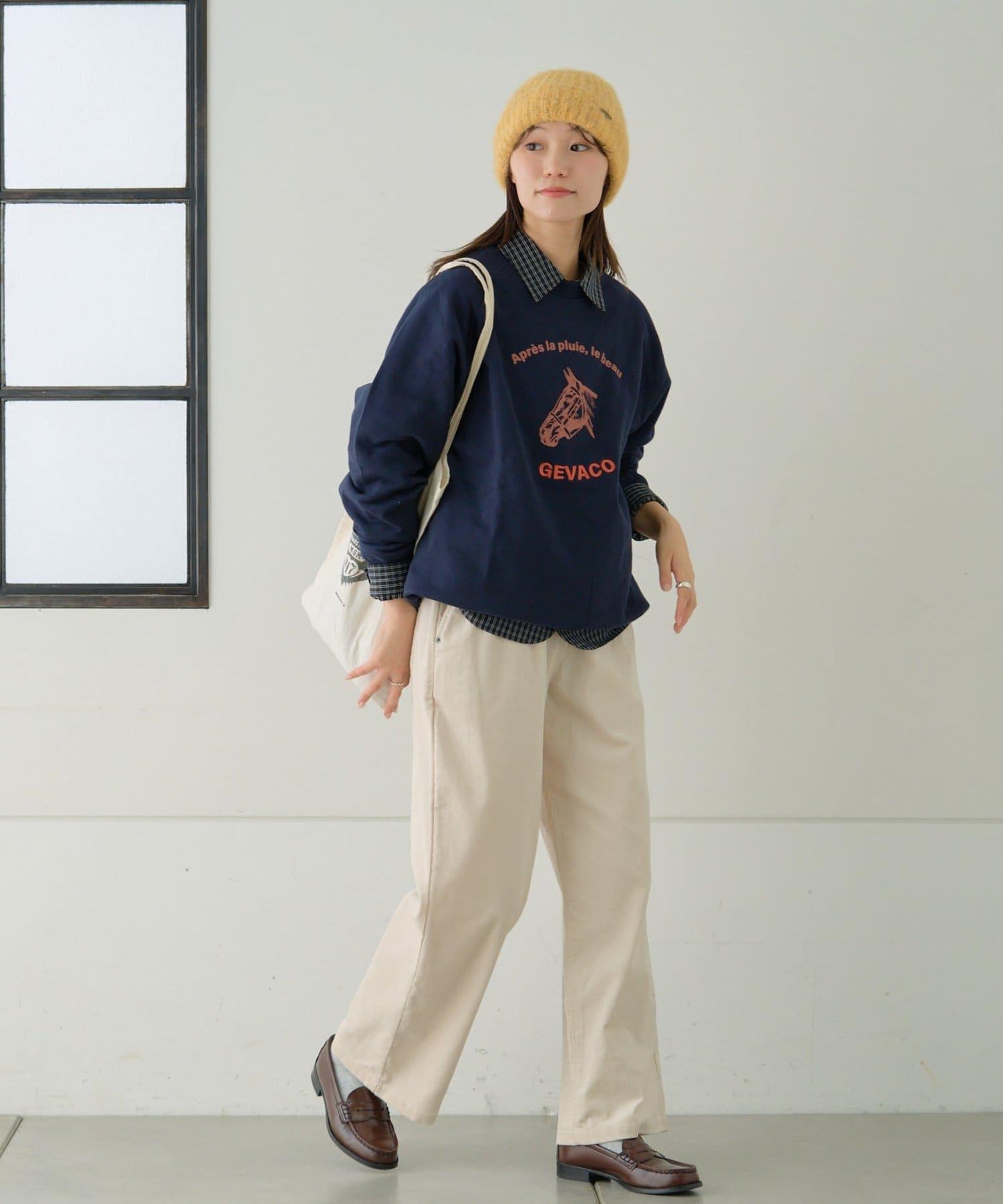 【GEVACO】加絨刺繡印花套頭衫