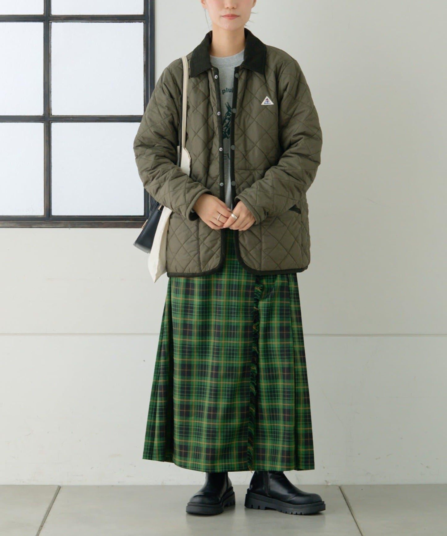 【GEVACO】加絨刺繡印花套頭衫