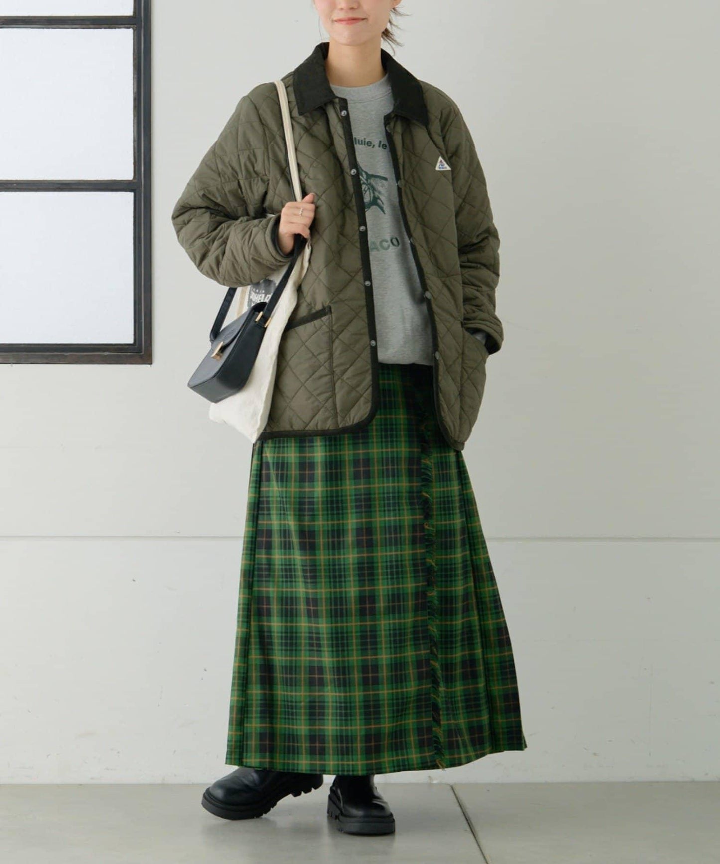 【GEVACO】加絨刺繡印花套頭衫