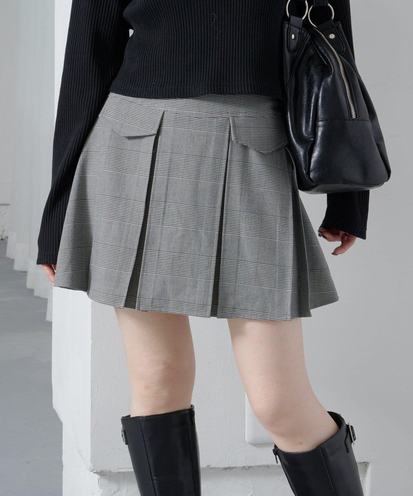 褶皺短款半身裙