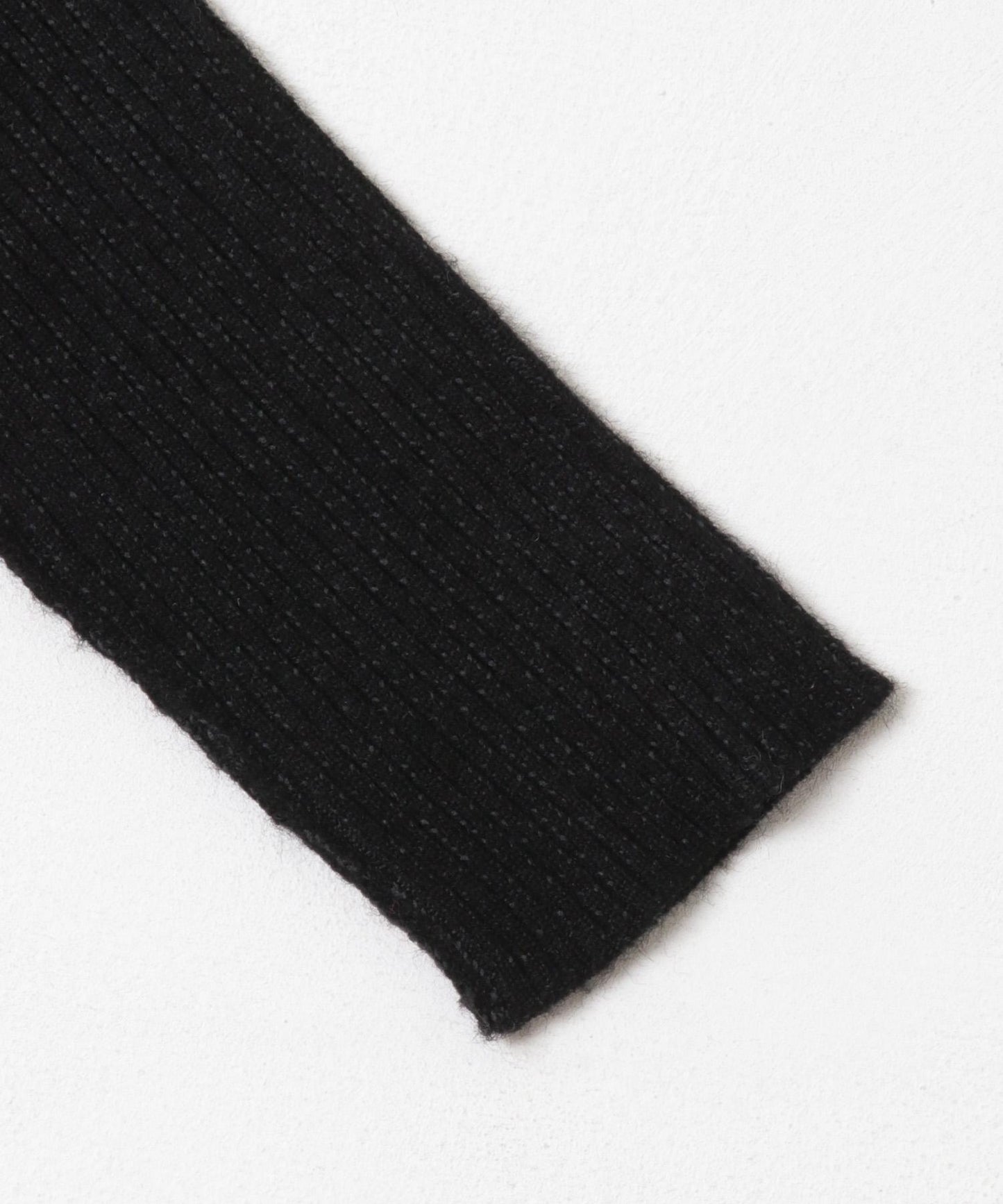 illi 隨機羅紋高領針織衫