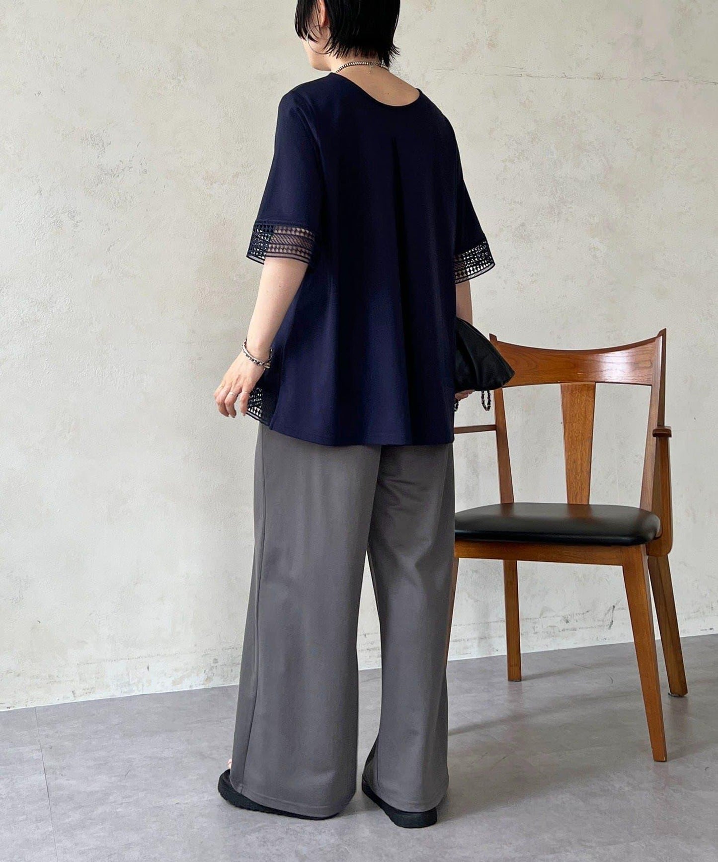 接觸冷感蕾絲拼接T恤