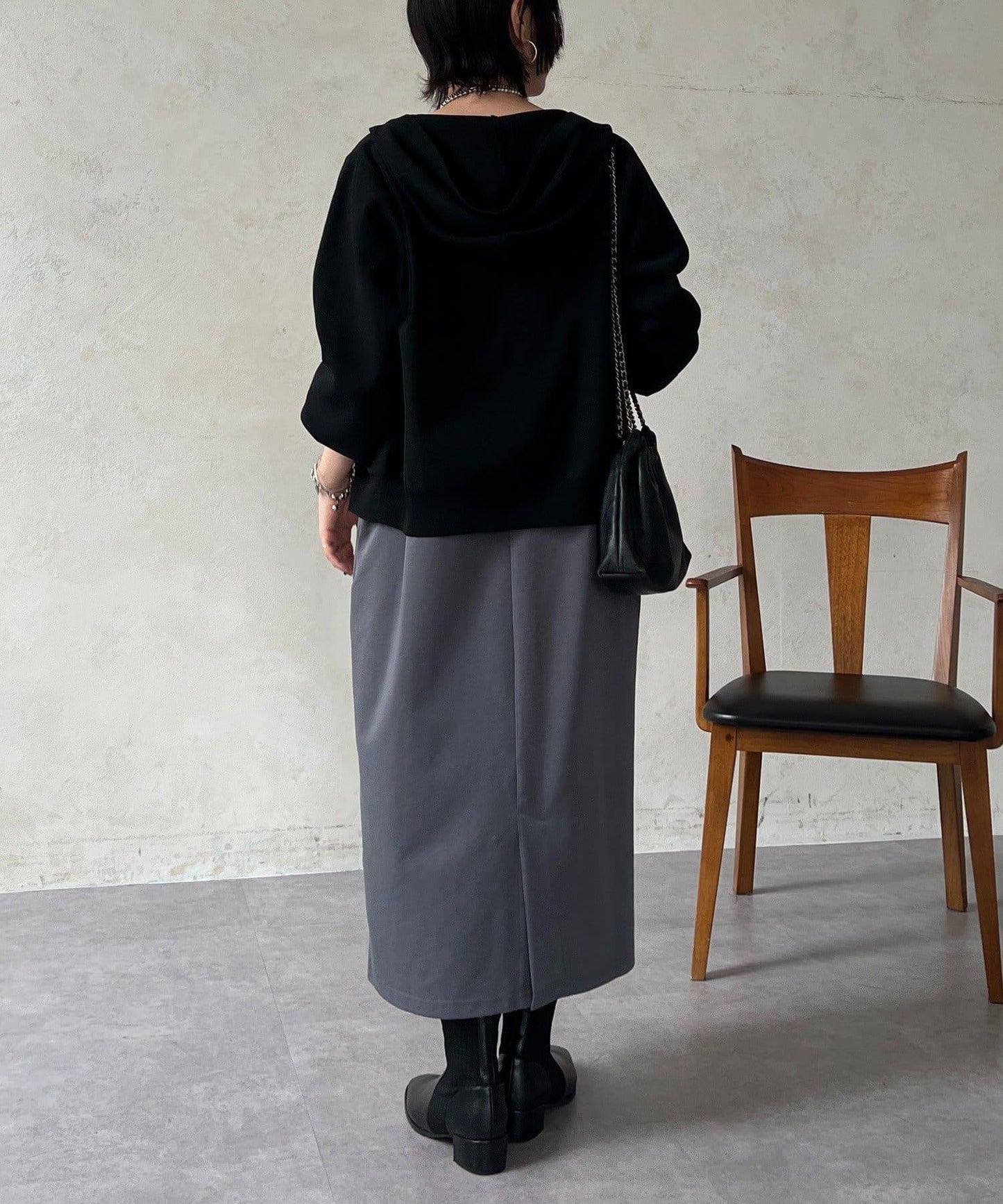 輕量配色亮片線條連帽衫