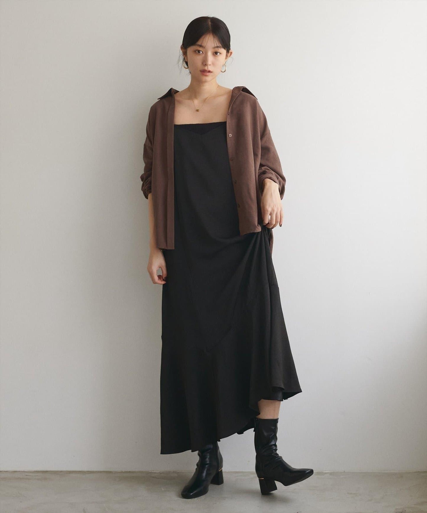 【natural couture】不對稱下襬吊帶連衣裙