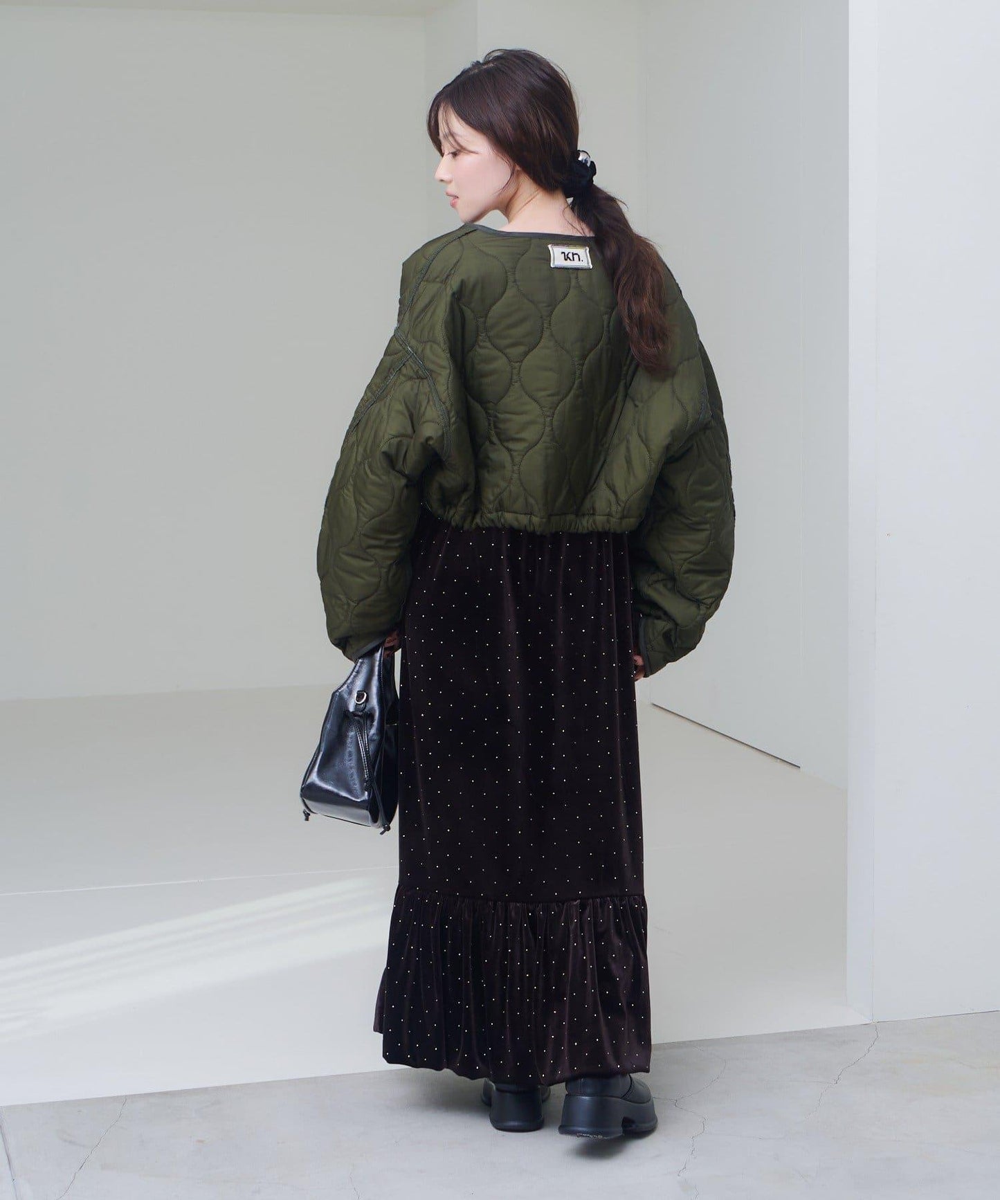 天鵝絨鉚釘連衣裙