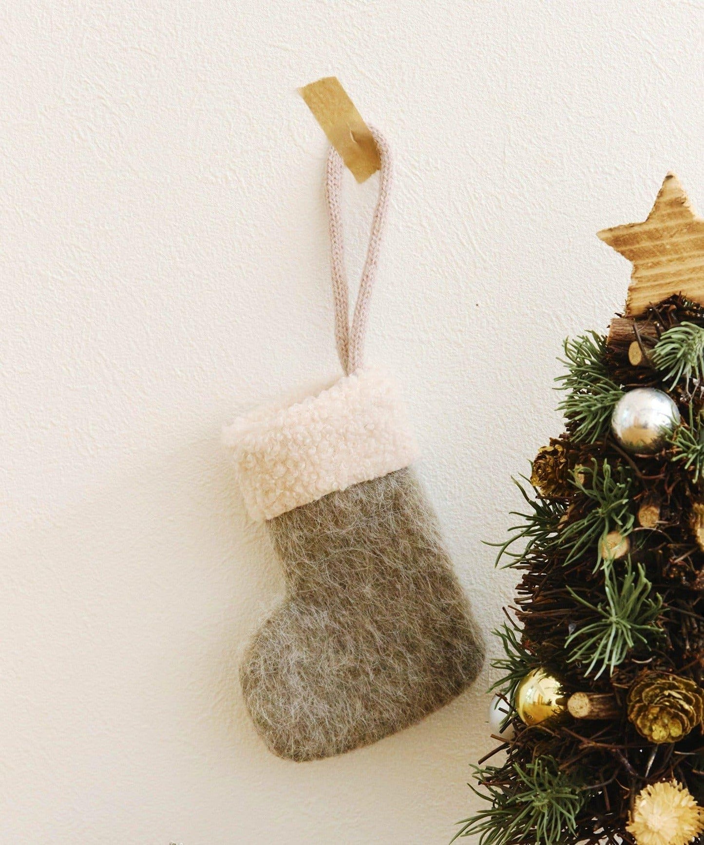 小さいくつした/こびとのクリスマス