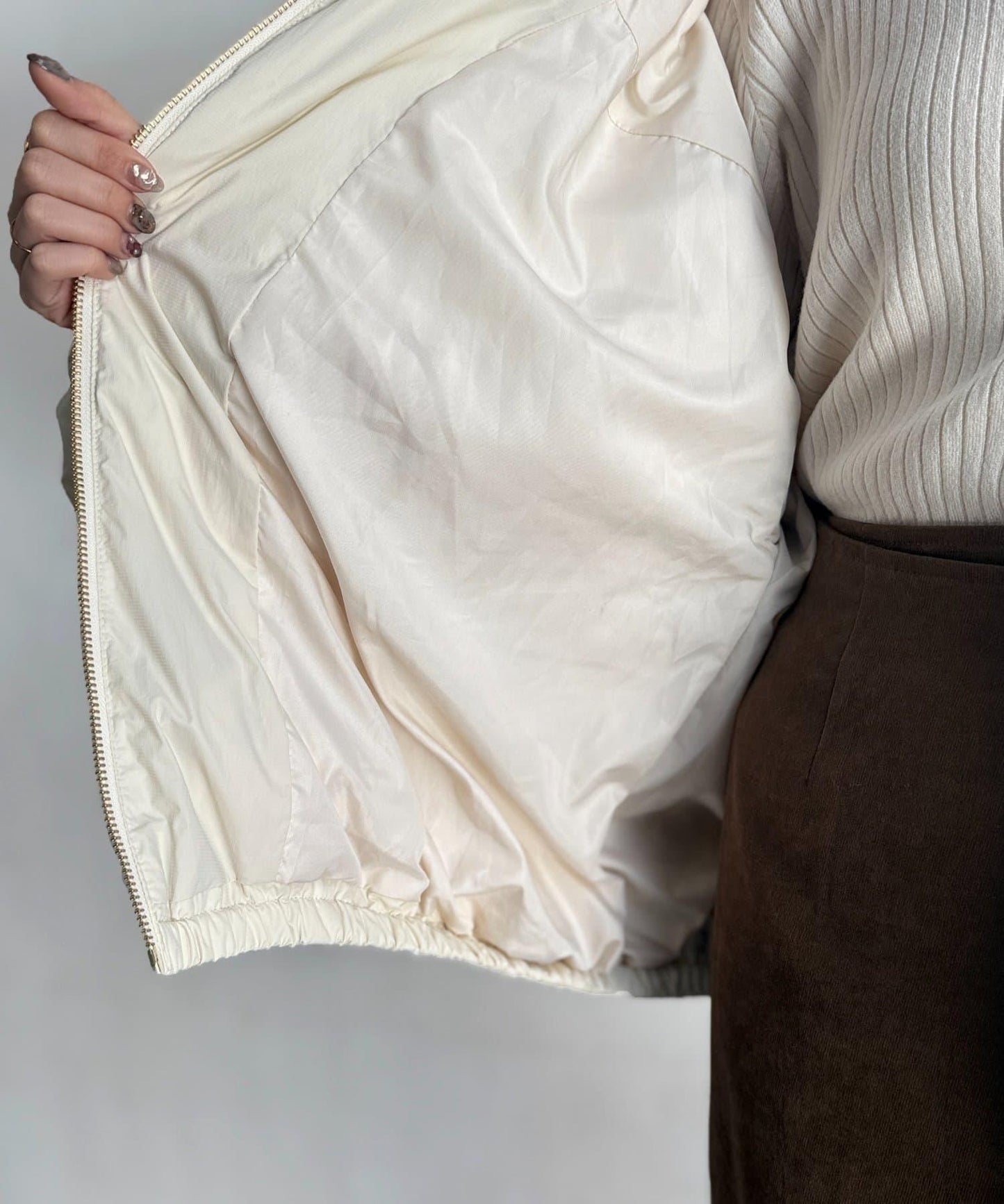 層疊褶皺羽絨服