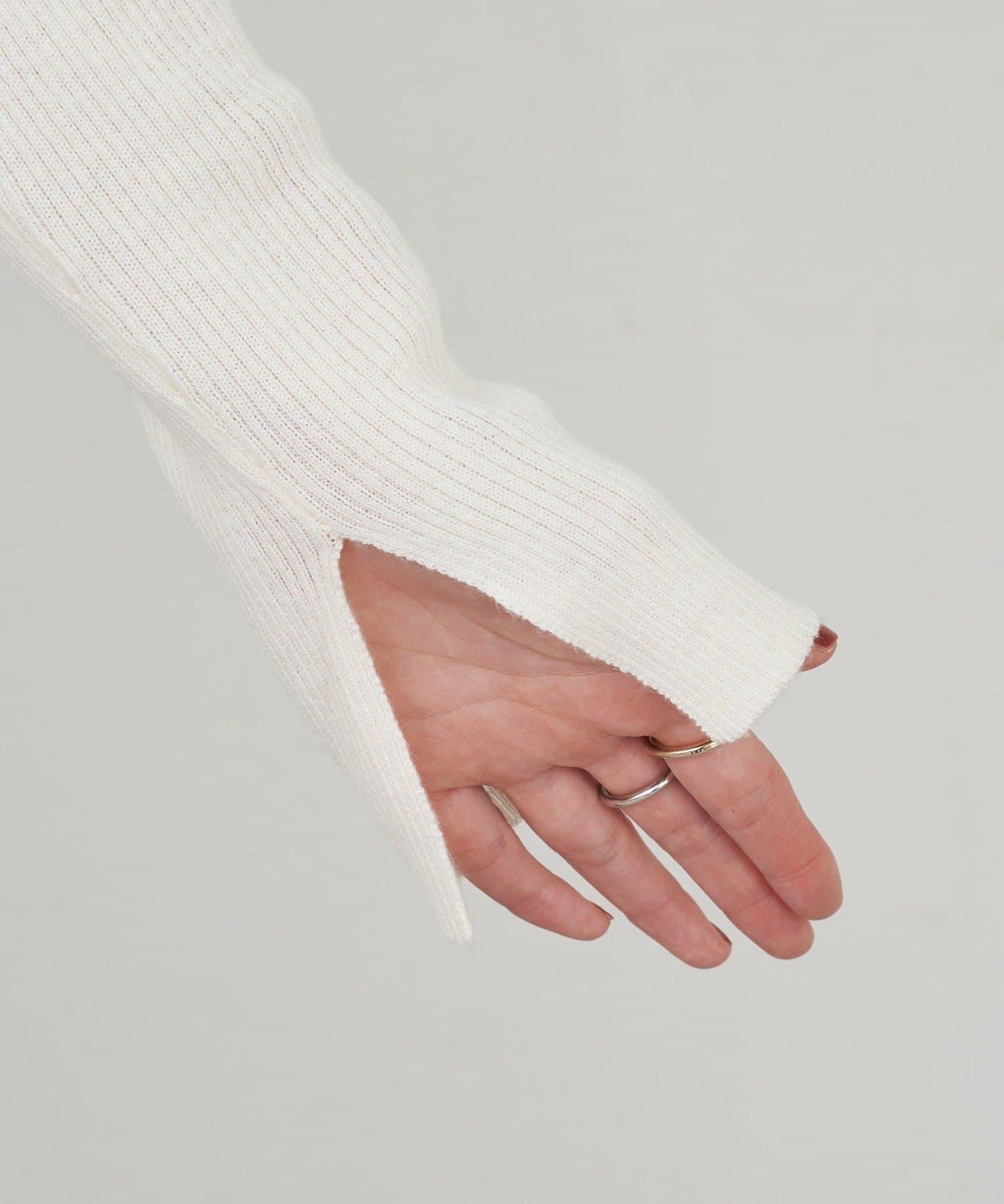 高領羅紋針織衫