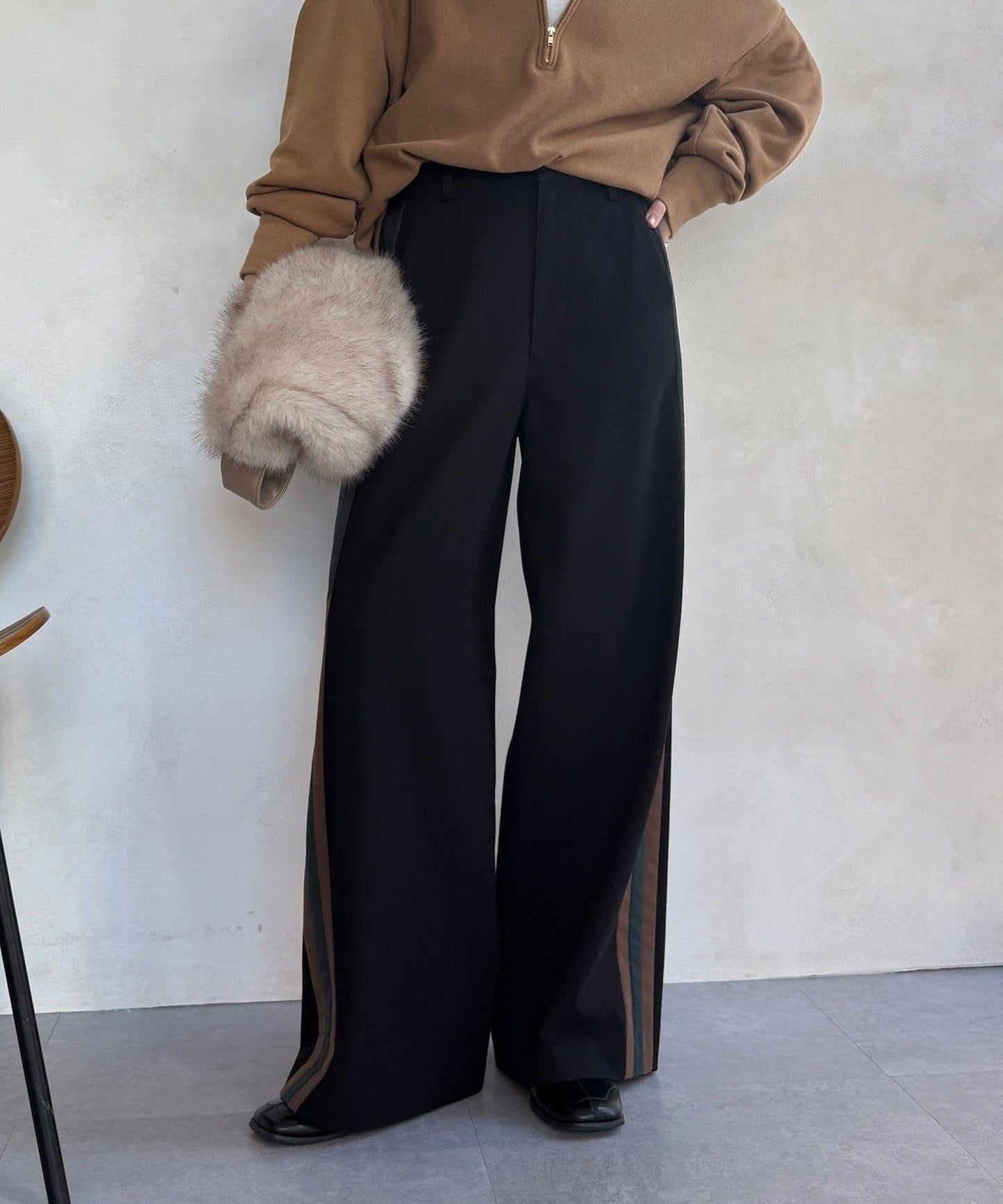 側邊條紋寬腿褲