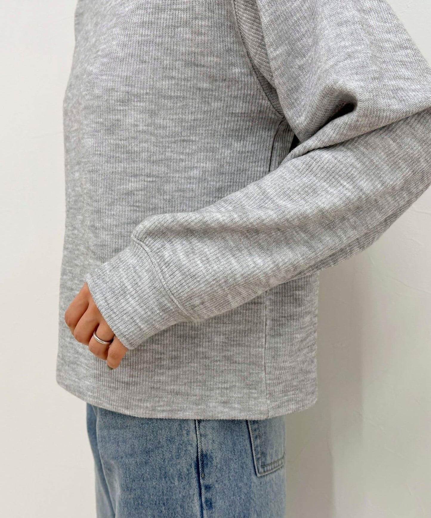 針織短款套頭衫