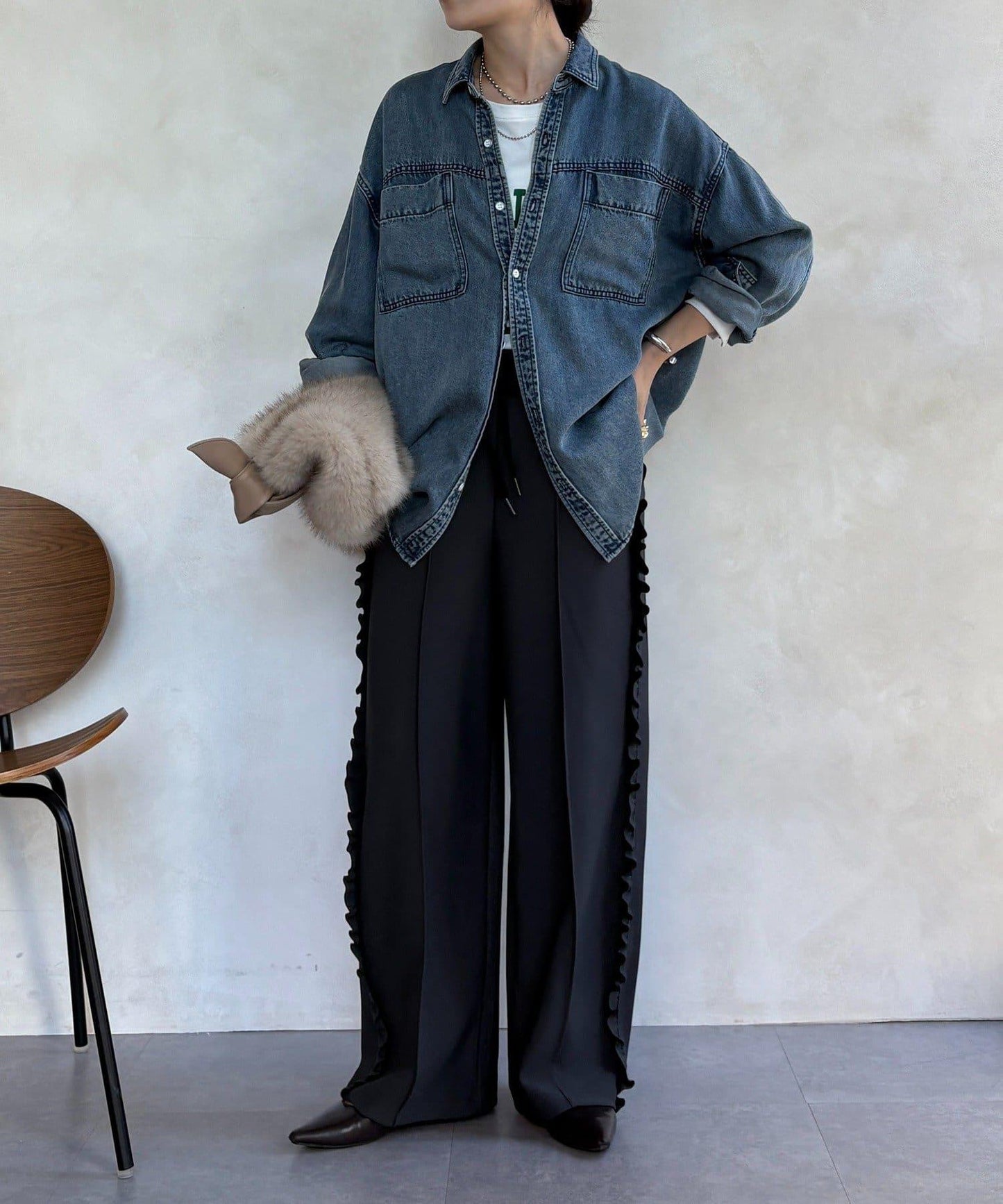 剪裁喬其紗側邊荷葉邊褲