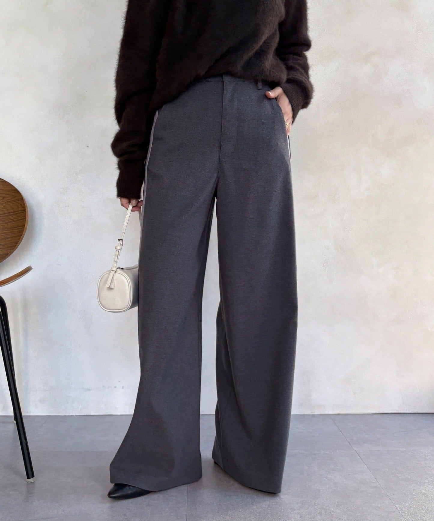 側邊條紋寬腿褲