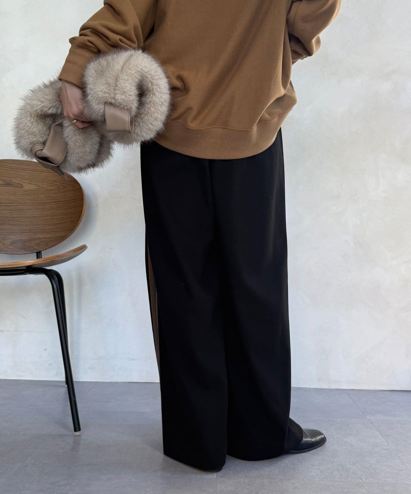 側邊條紋寬腿褲