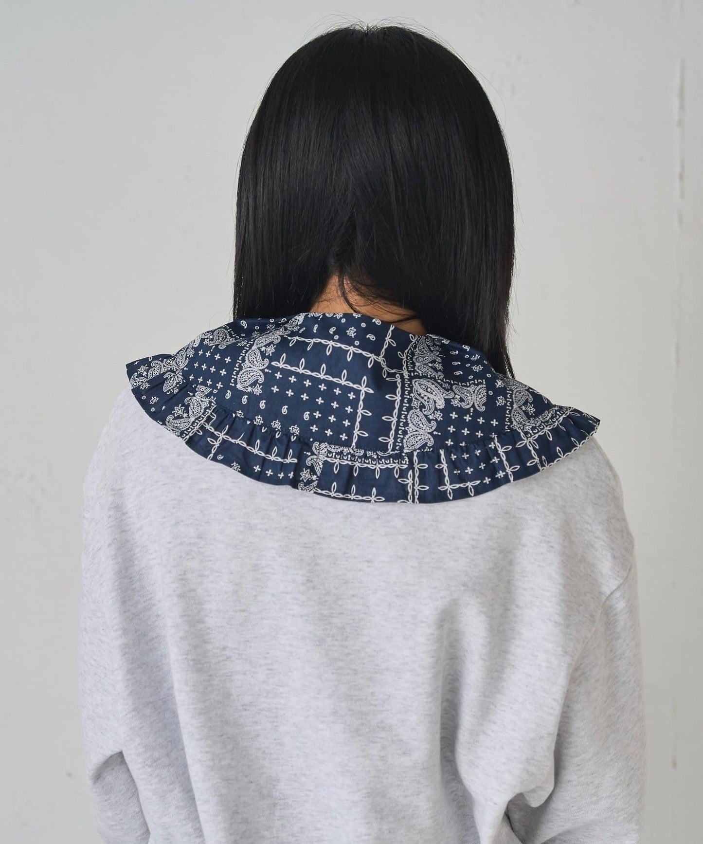 【WHO'S WHO gallery】拼色荷葉邊可拆卸領