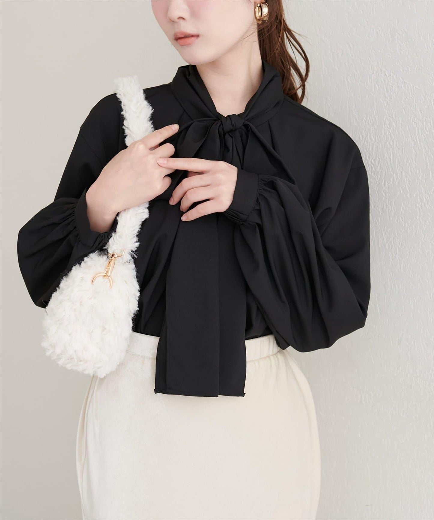 蝴蝶結領帶襯衫