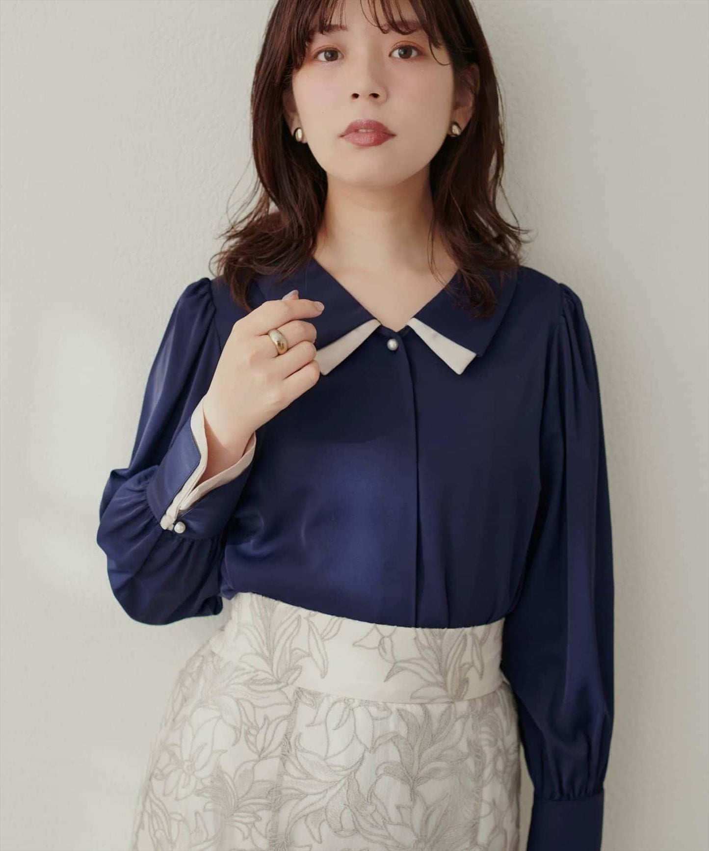 〈osono〉拼色疊領襯衫