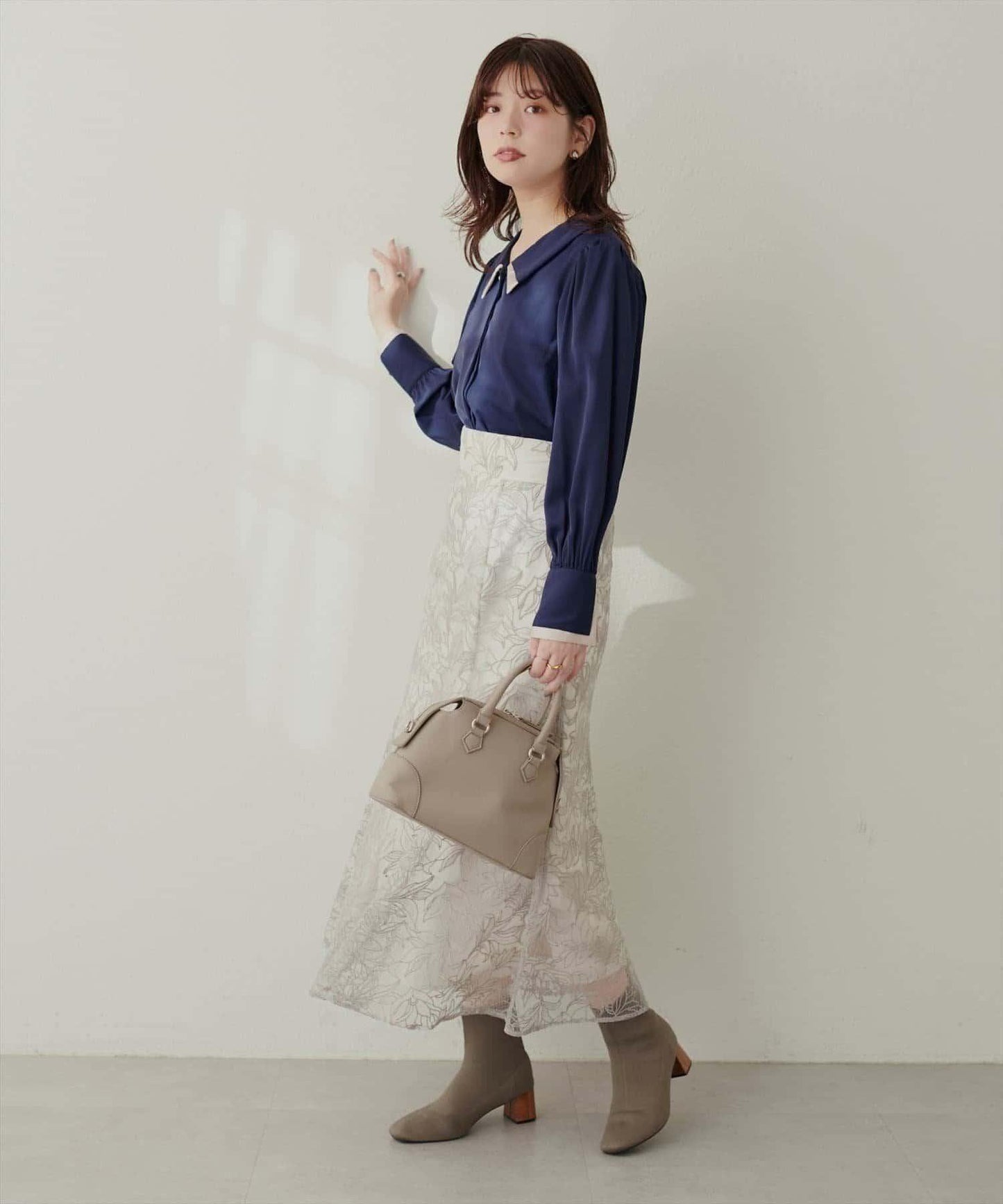 〈osono〉拼色疊領襯衫