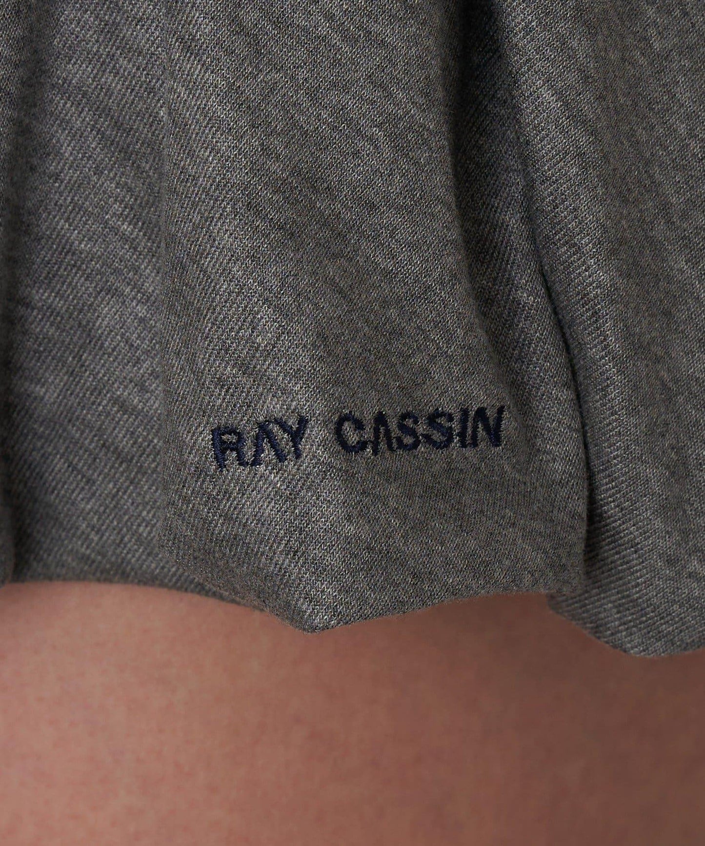 剪裁氣球袖迷你裙褲