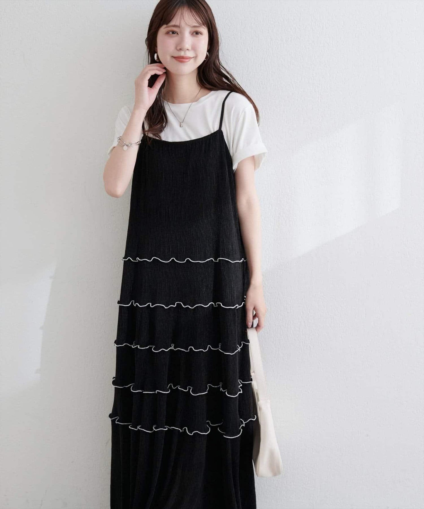 【natural couture】褶皺荷葉邊吊帶連衣裙