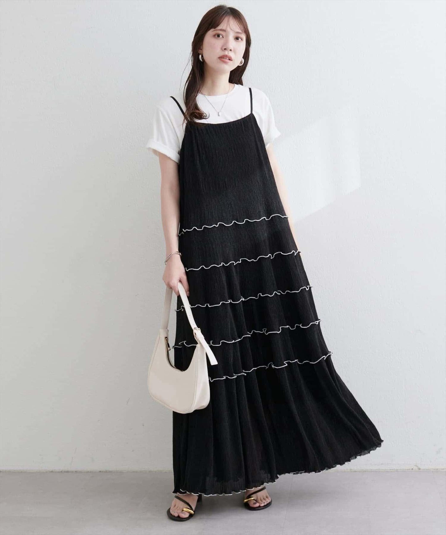 【natural couture】褶皺荷葉邊吊帶連衣裙