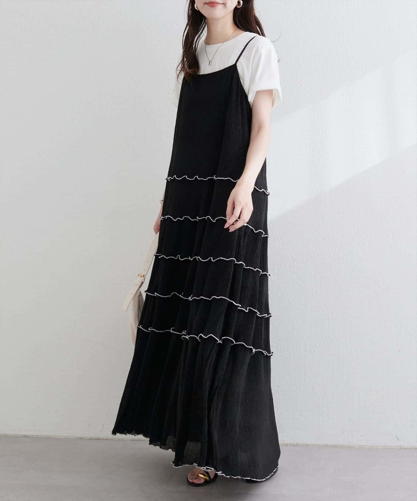 【natural couture】褶皺荷葉邊吊帶連衣裙